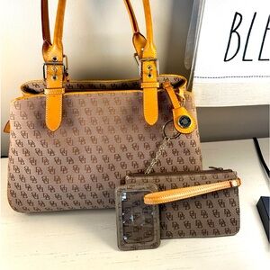 Dooney & Bourke Handbag set of 3 pieces